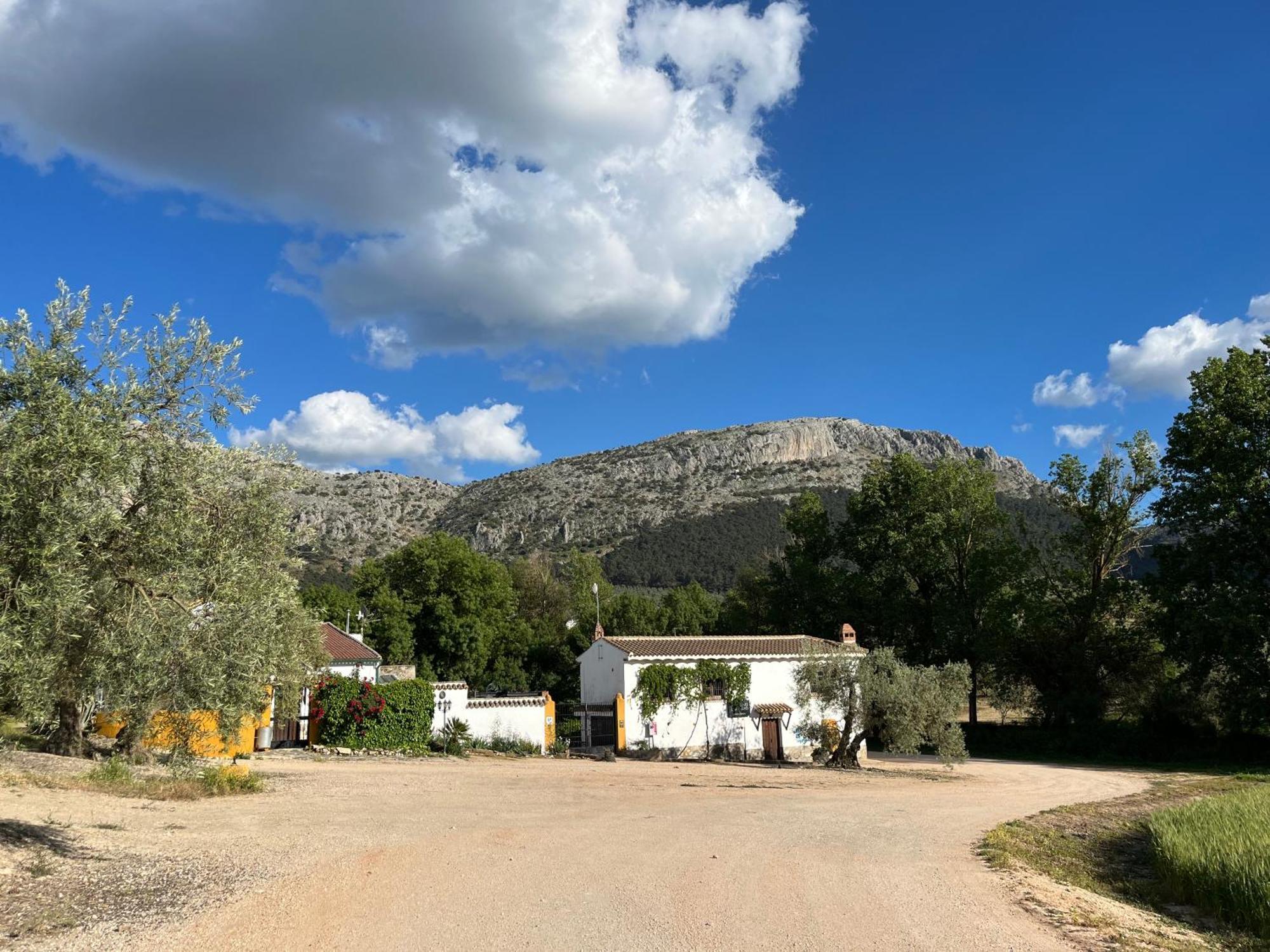 El Patio Del Molino - Hostal Rural Villanueva del Trabuco Exterior photo